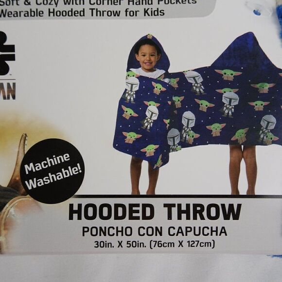 Star Wars The Mandalorian Kids Hooded Throw 30inX50in - Picture 3 of 3